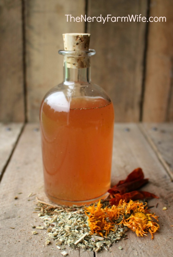 How to Make Homemade Liniments (+printable, formula & recipes!)